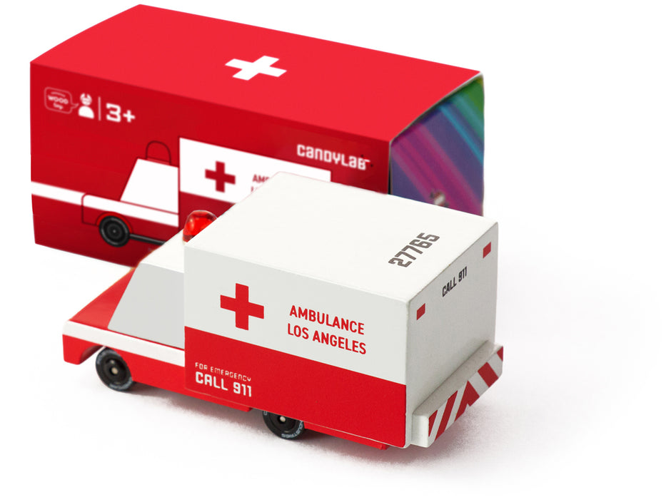 Candycar Ambulance Van – Duurzame Houten Speelgoed auto