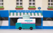 Houten speelgoedbusje, Candycar, in gebruik