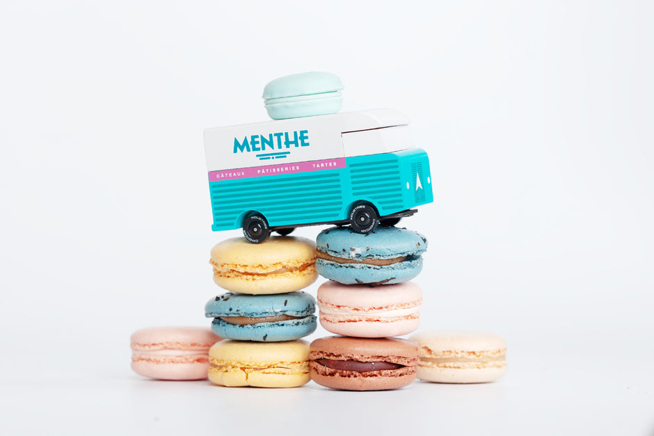 Candycar Macaron Van Blauw – Duurzame Houten Speelgoed auto