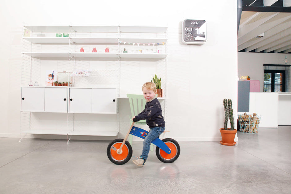 Houten loopfiets, Scratch, in gebruik